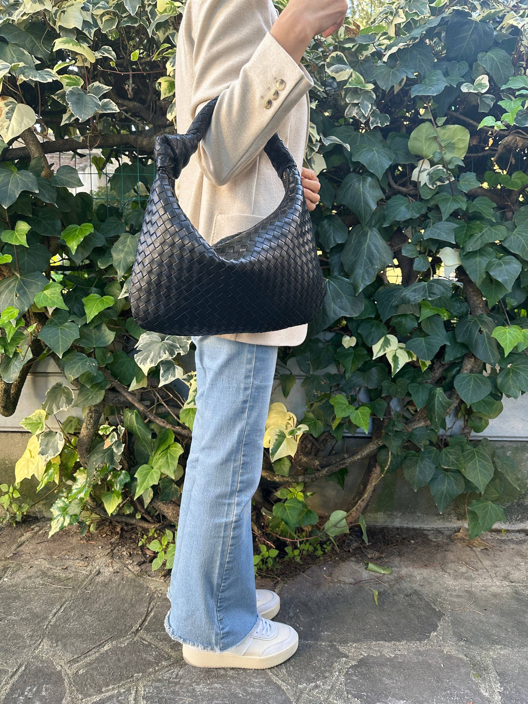 Jolina geflochtene Ledertasche Schwarz