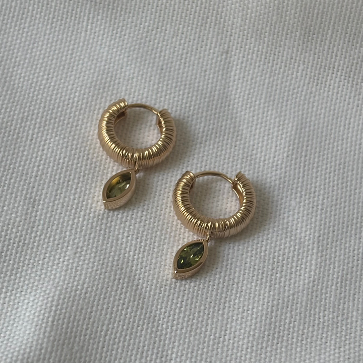 Mona earrings with peridot