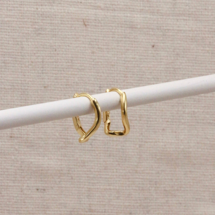 Jade abstract wave earrings in gold