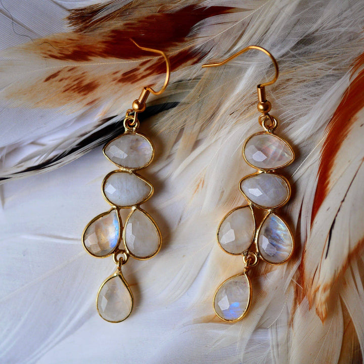 Mayra Regenbogen-Mondstein-Ohrringe