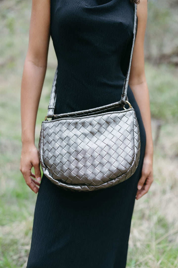 Elin Crossbodytasche aus veganem Material in Anthrazit