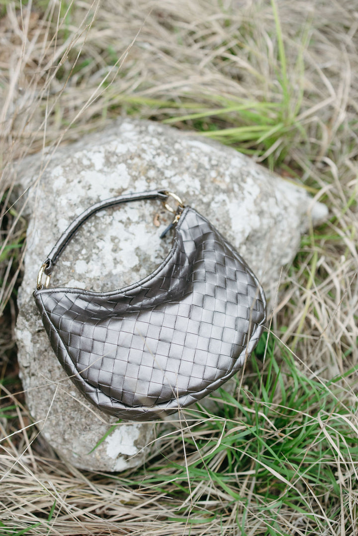 Elin Crossbodytasche aus veganem Material in Anthrazit