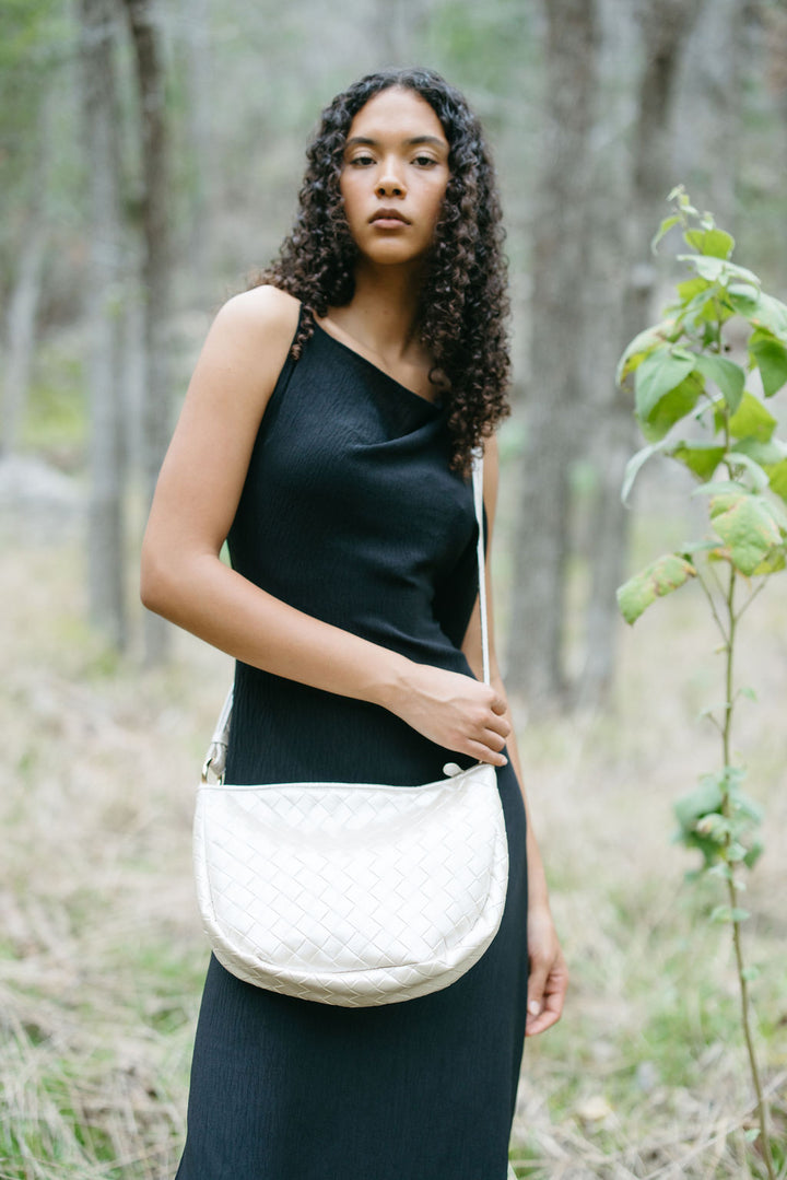 Elin Crossbodytasche aus veganem Material in Perl Beige