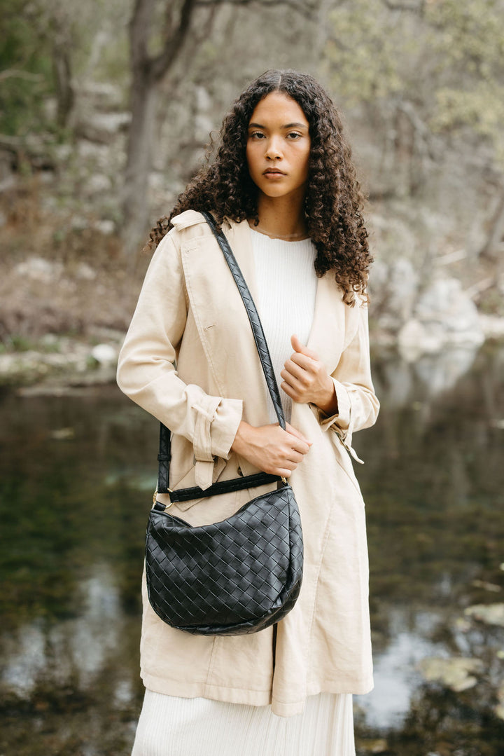 Elin Crossbodytasche aus veganem Material in Schwarz