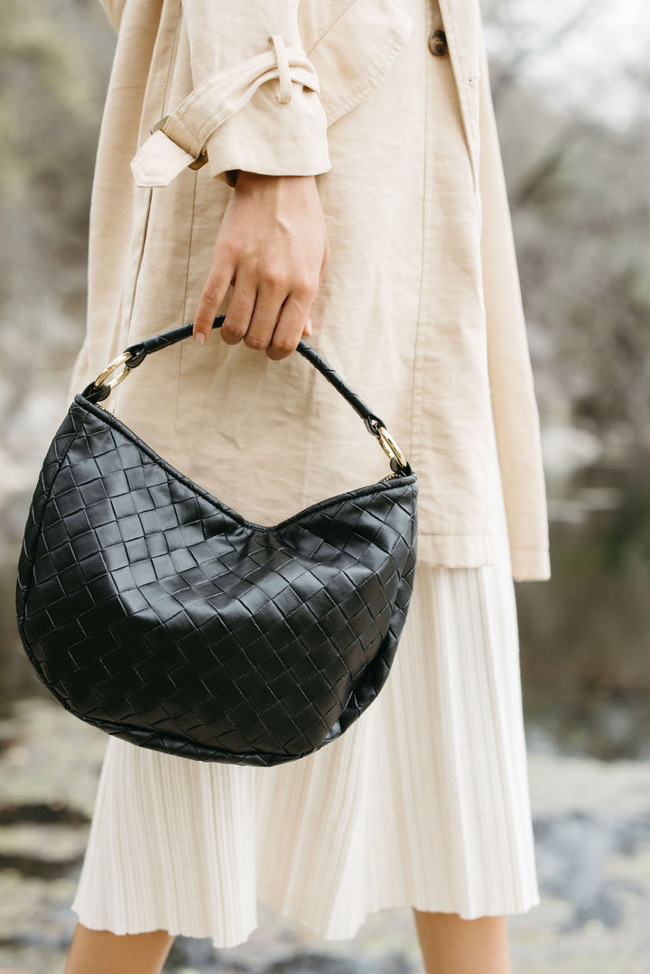 Elin Crossbodytasche aus veganem Material in Schwarz