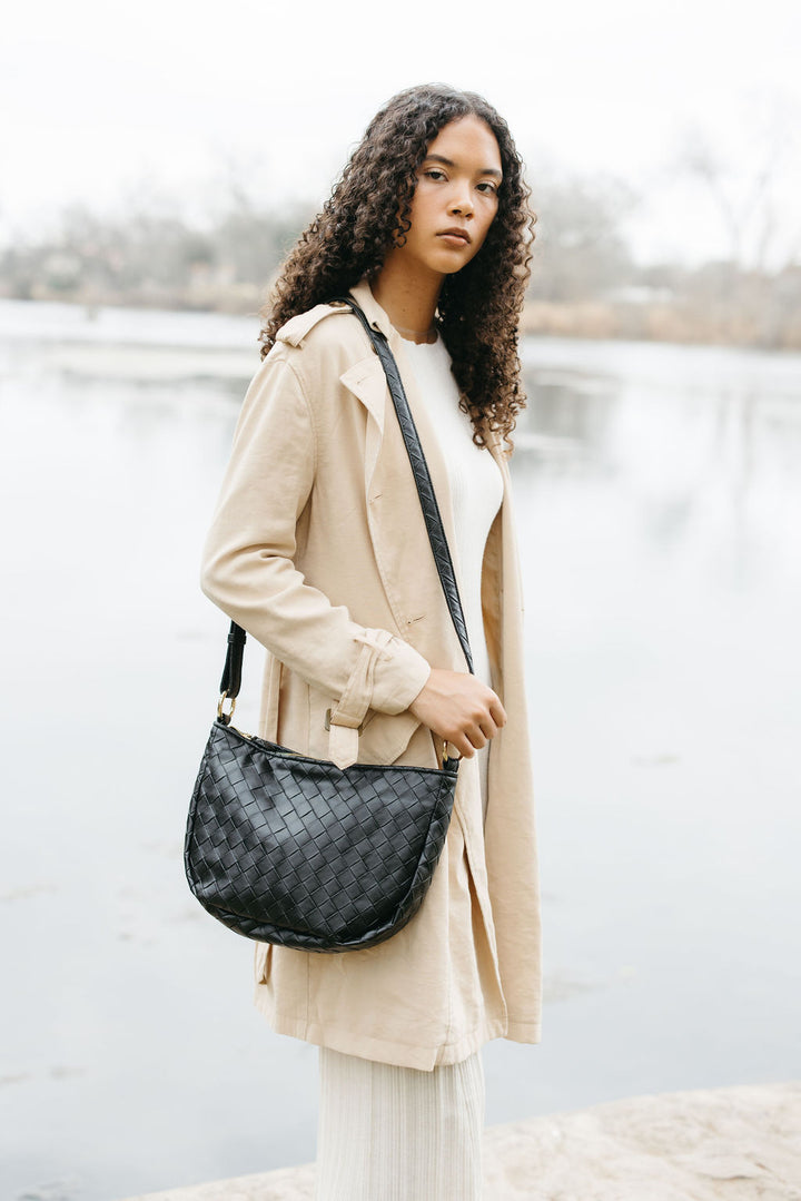 Elin Crossbodytasche aus veganem Material in Schwarz