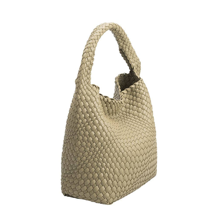 Melie Bianco Johanna große Schultertasche aus recyceltem veganem Material in Moss