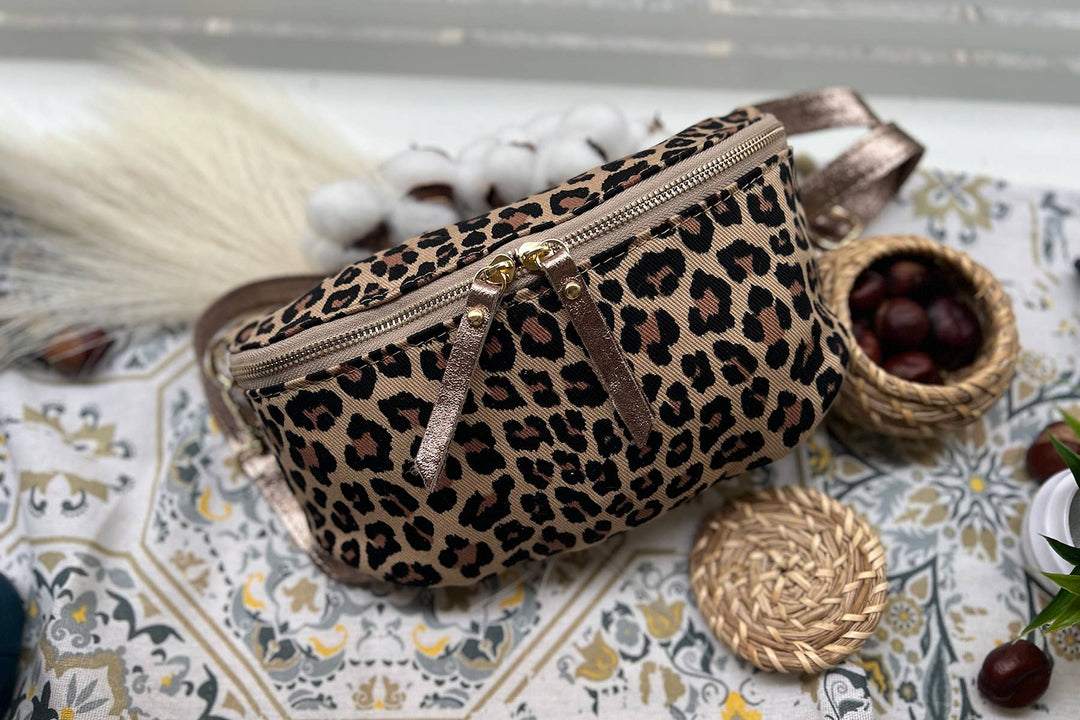 Ella Taupefarbene Leopard Gürteltasche