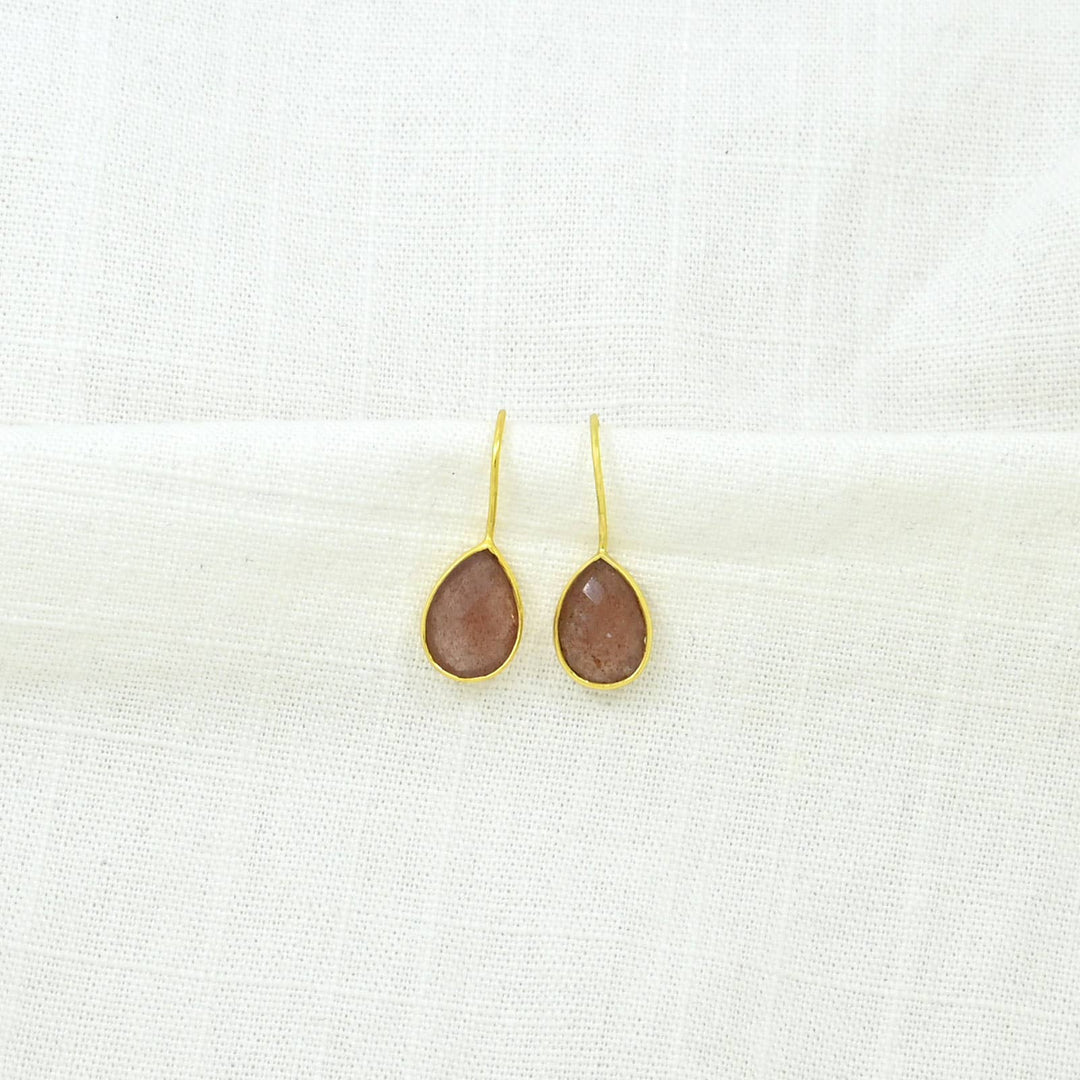 Teardrop Erdbeerquarz Gold Ohrring