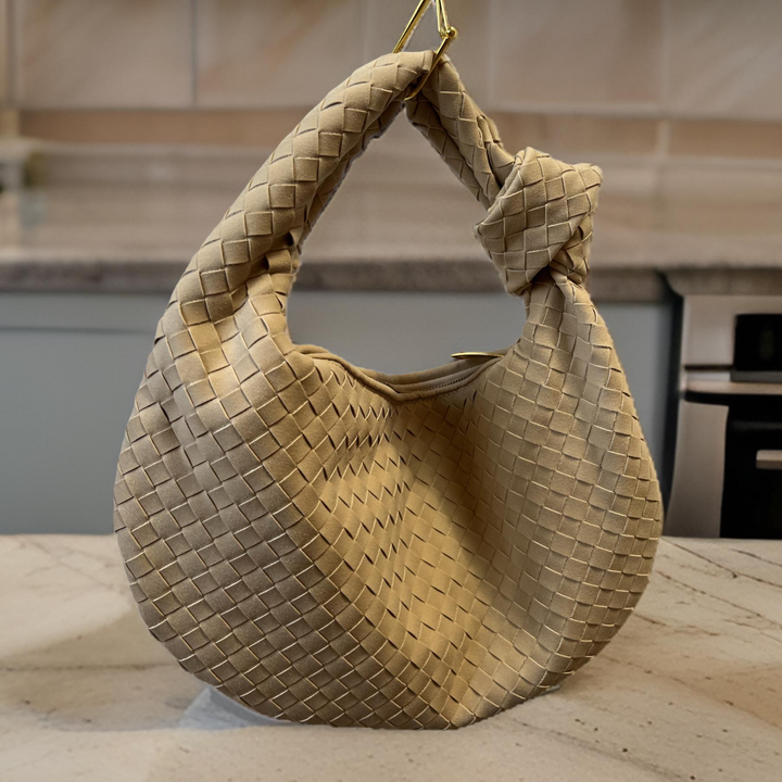 Leni Soft shoulder bag made of vegan material in Light Nude
