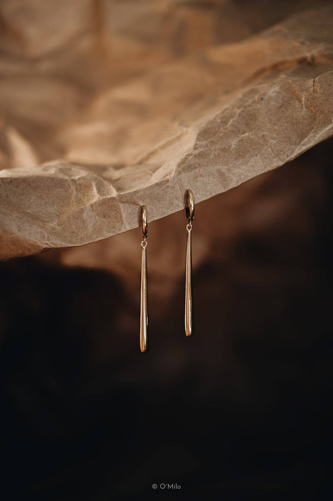 Goldene Pendelohrringe Vela