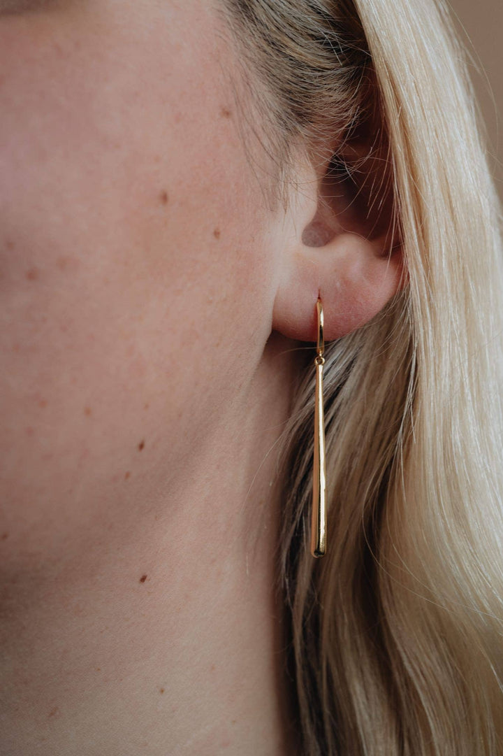 Goldene Pendelohrringe Vela