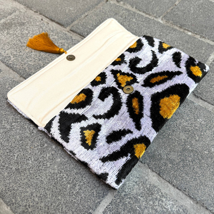 Ikat-Clutch-Tasche Imperi mit Goldkette