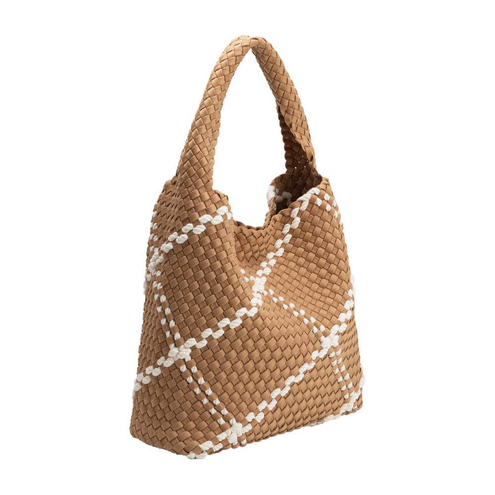 Melie Bianco Johanna Nylon Schultertasche in Sand