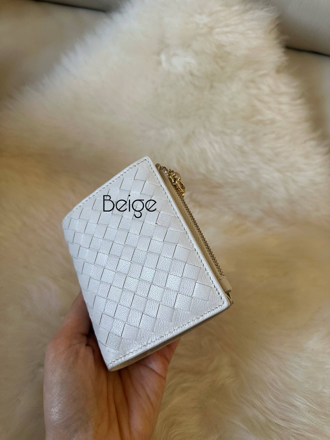 Lynn geflochtene Geldbörse Creme