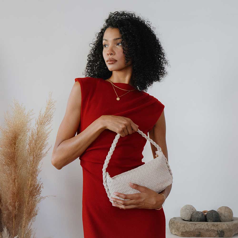 Melie Bianco Alma Ivory Henkeltasche aus recyceltem veganem Material