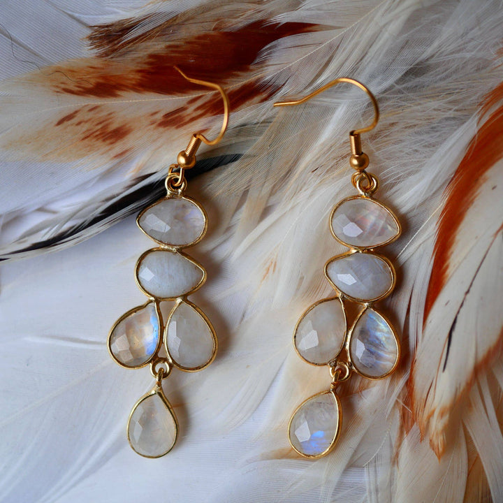 Mayra Regenbogen-Mondstein-Ohrringe