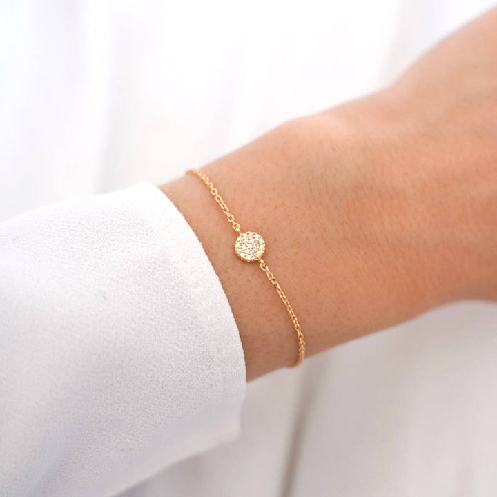 Vergoldetes Armband mit feiner runder glänzender Kette