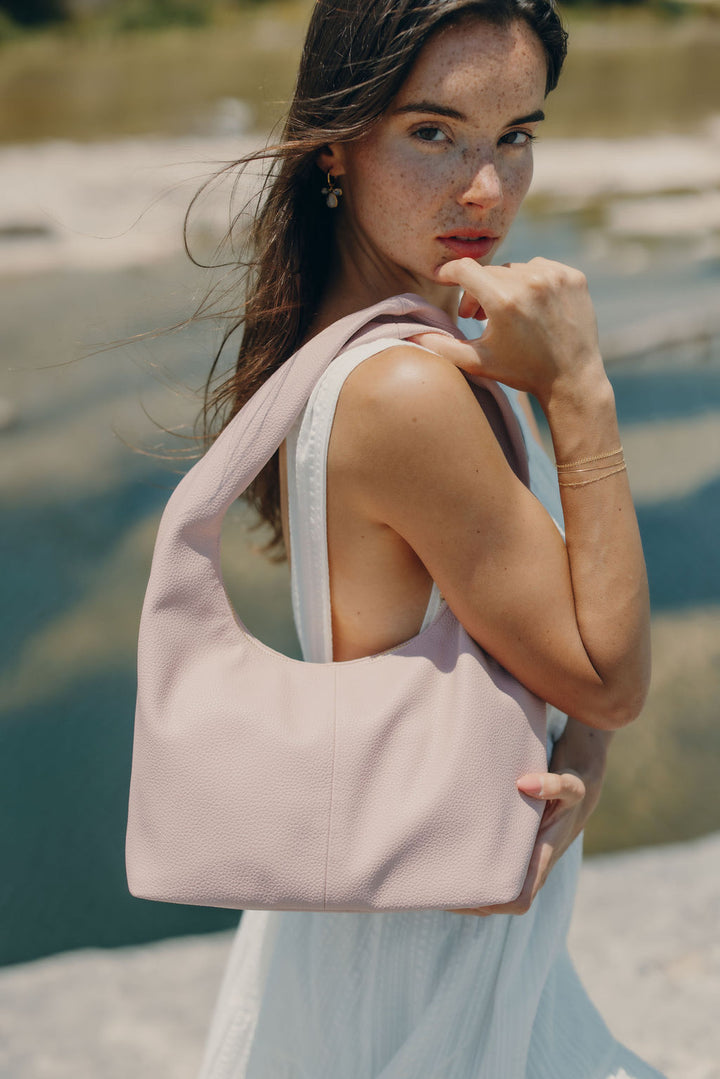 Ava Slouchy shoulder bag made from vegan leather in Antique Rose
