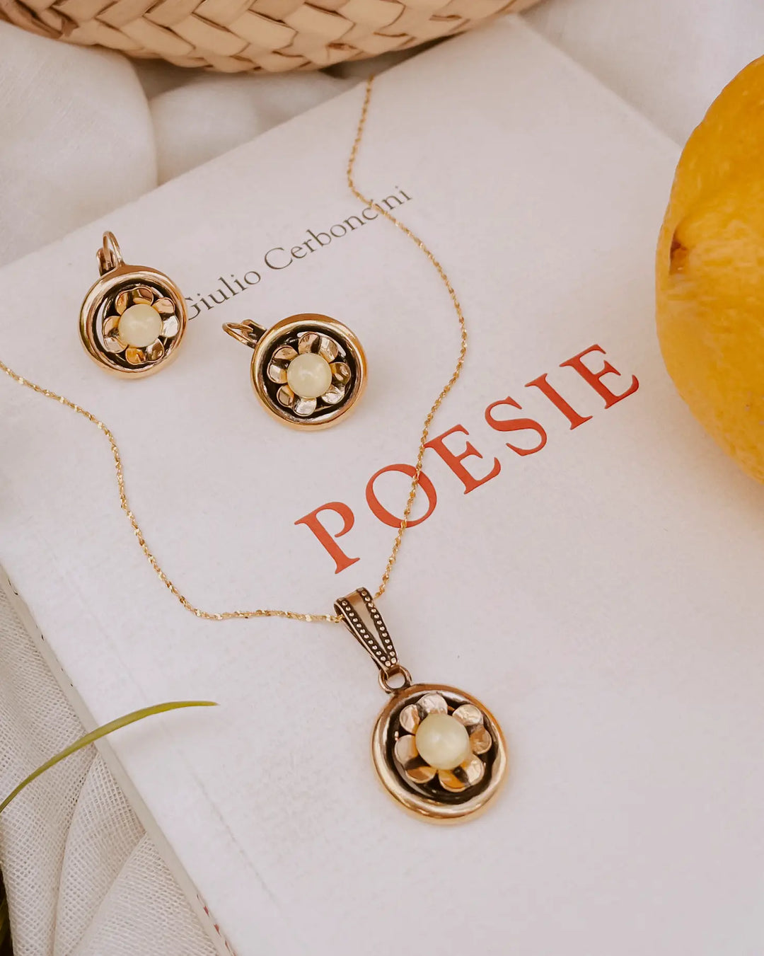 Fiore Gold handgemachte Ohrringe