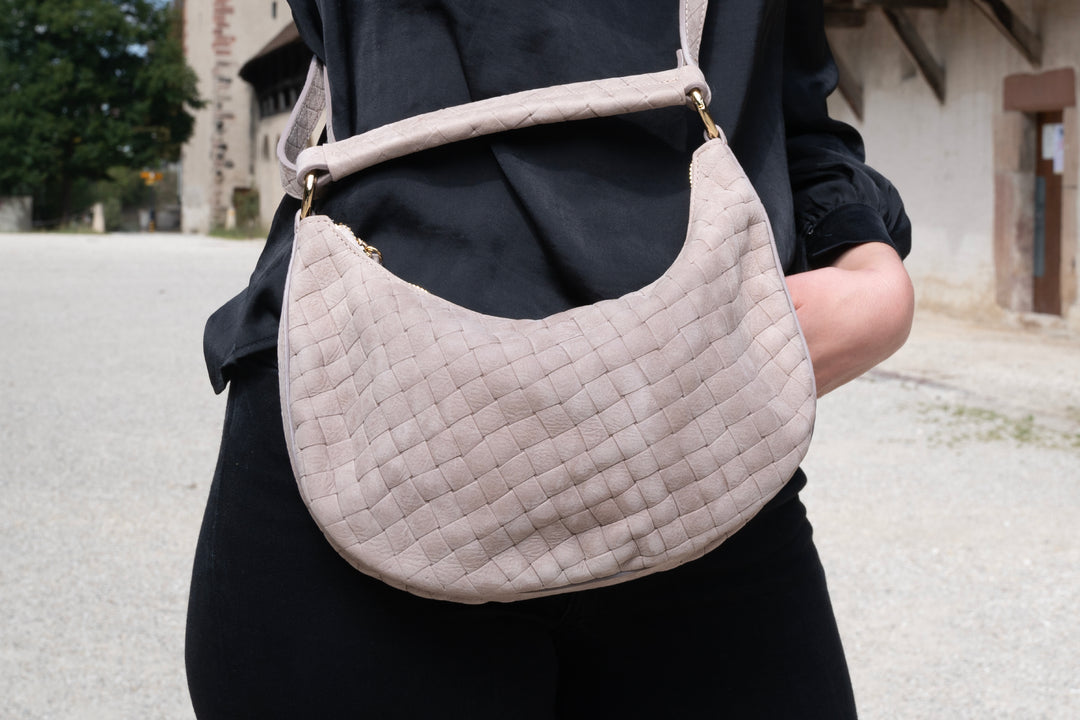 Mila kleine Wildledertasche Malva