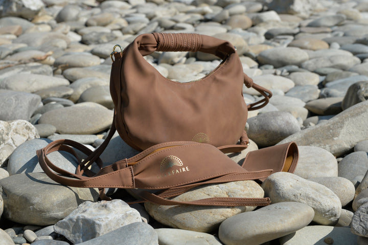 Maila Gürtel aus recyceltem veganem Material in Dark Caramel