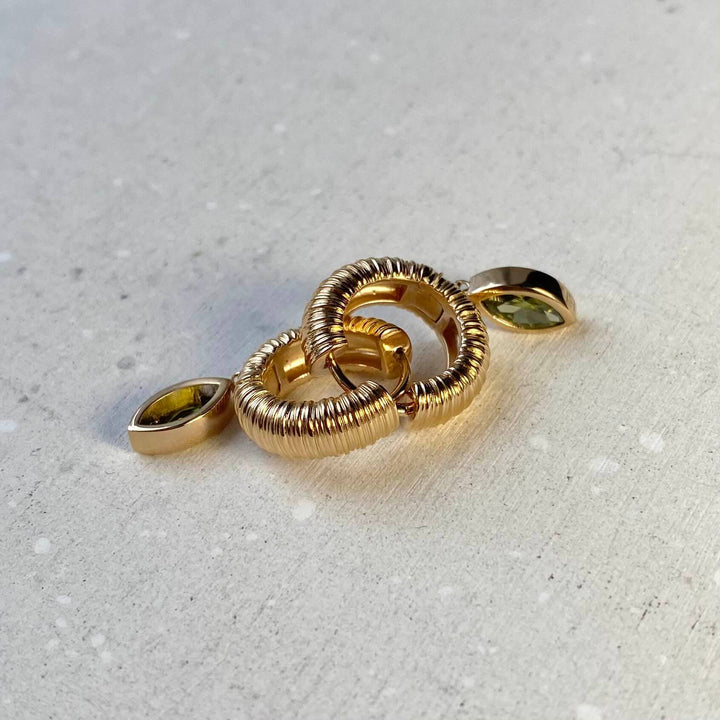 Mona earrings with peridot