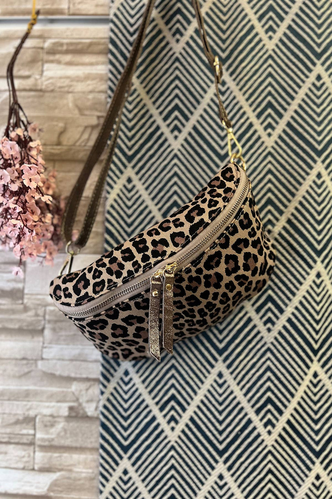 Ella Taupefarbene Leopard Gürteltasche