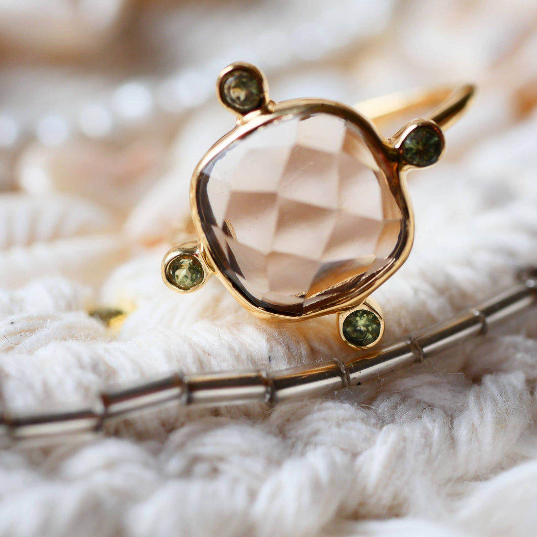 Sanyog Verstellbarer Ring - Rauchquarz und Peridot