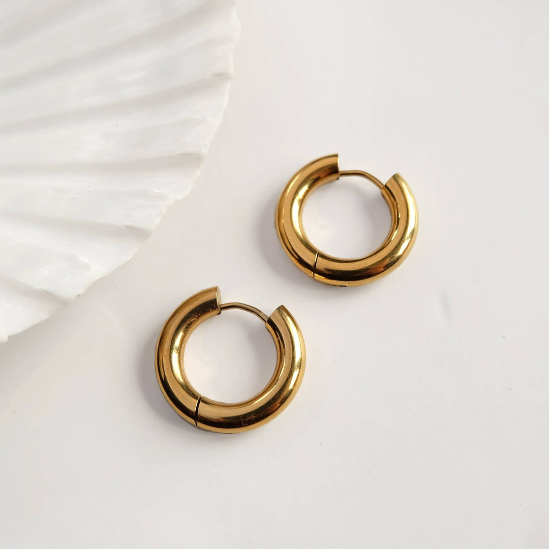 Chubby Hoops made of gold-colored gemstone