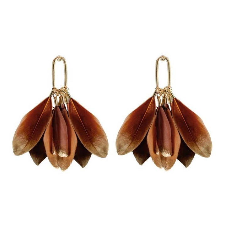 Statement earrings with caramel, gold-dipped autumn feathers