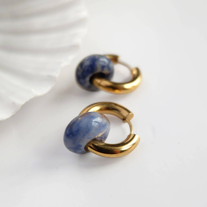 Chubby Hoops made of gold-colored gemstone