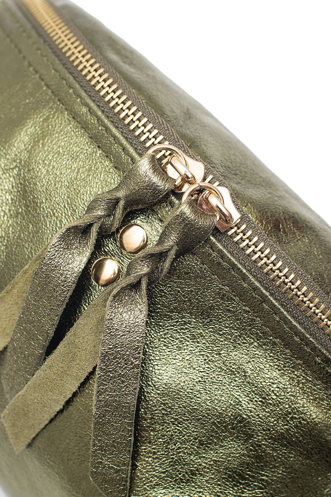 Nelly Ledertasche in Khaki Metall