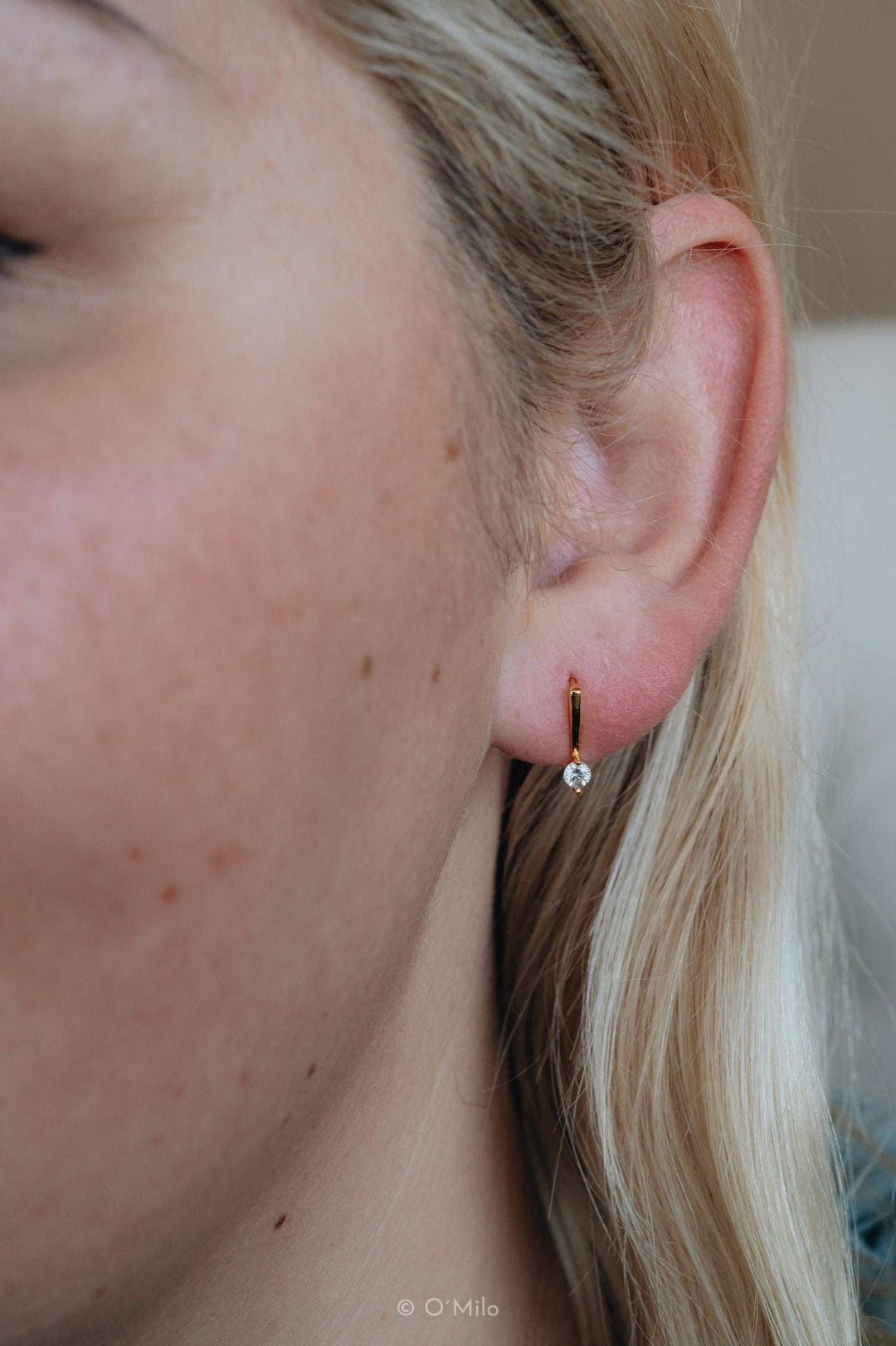 Solaris zarte, anmutige Tropfenohrringe