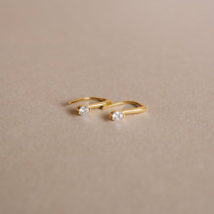 Solaris zarte, anmutige Tropfenohrringe