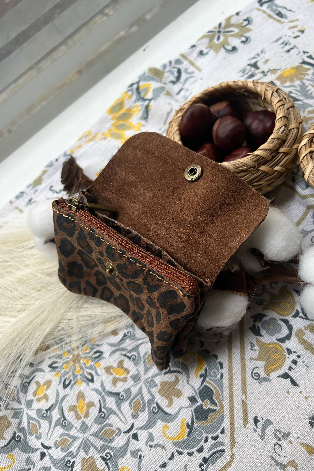 Luce kleine Leder-Geldbörse Taupefarbener Leopard