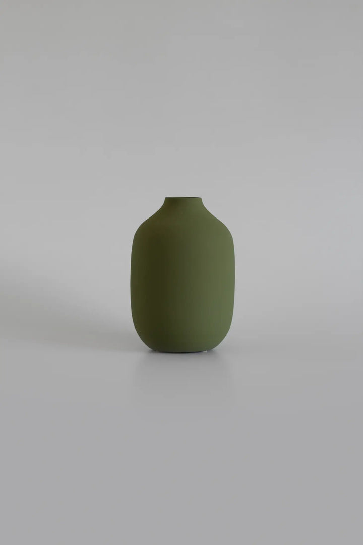 The Island Collection 04 Vase Olivegrün